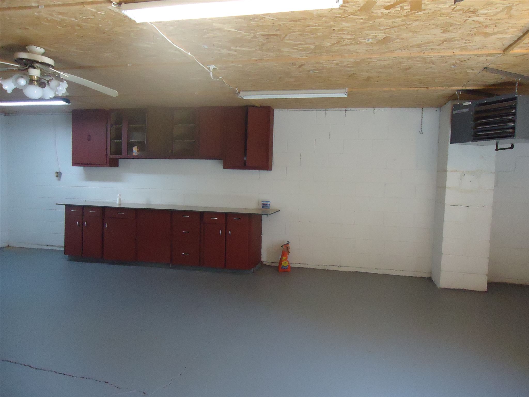 410 Maple Leaf Road Bedford, IN 47421 - Photo 9 of 27