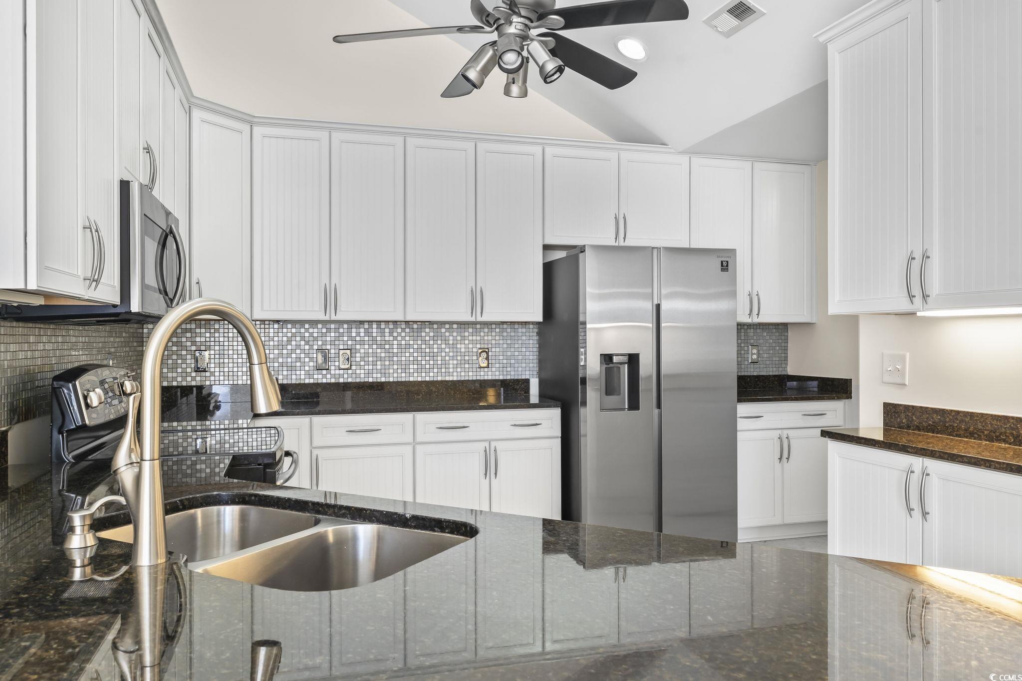 160 Stonegate Boulevard, Unit 160 Murrells Inlet, SC 29576 - Photo 13 of 33 Gallery Image 13