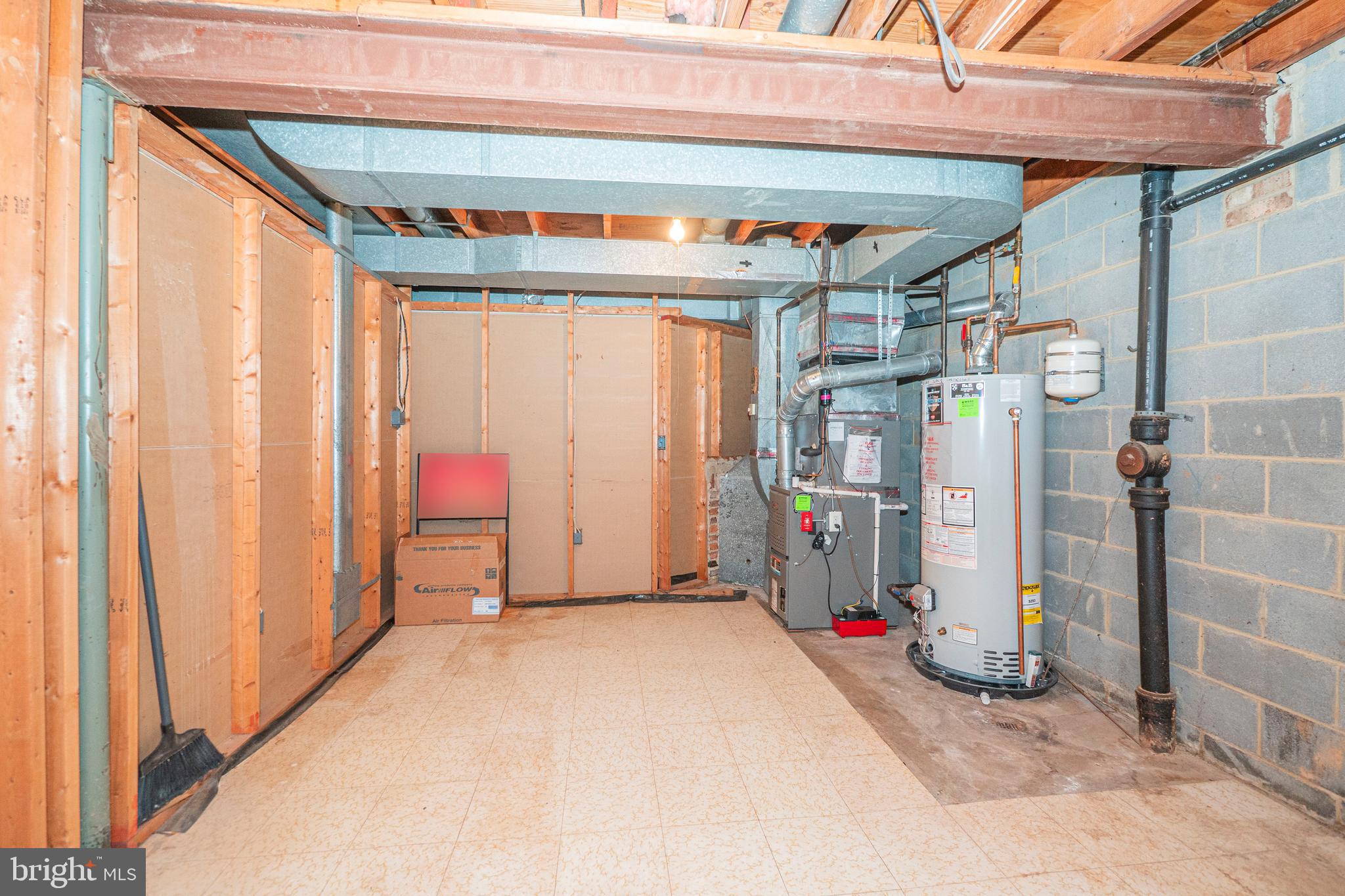 9610 Kanfer Court Gaithersburg, MD 20886 - Photo 36 of 41 a view of storage and utility room