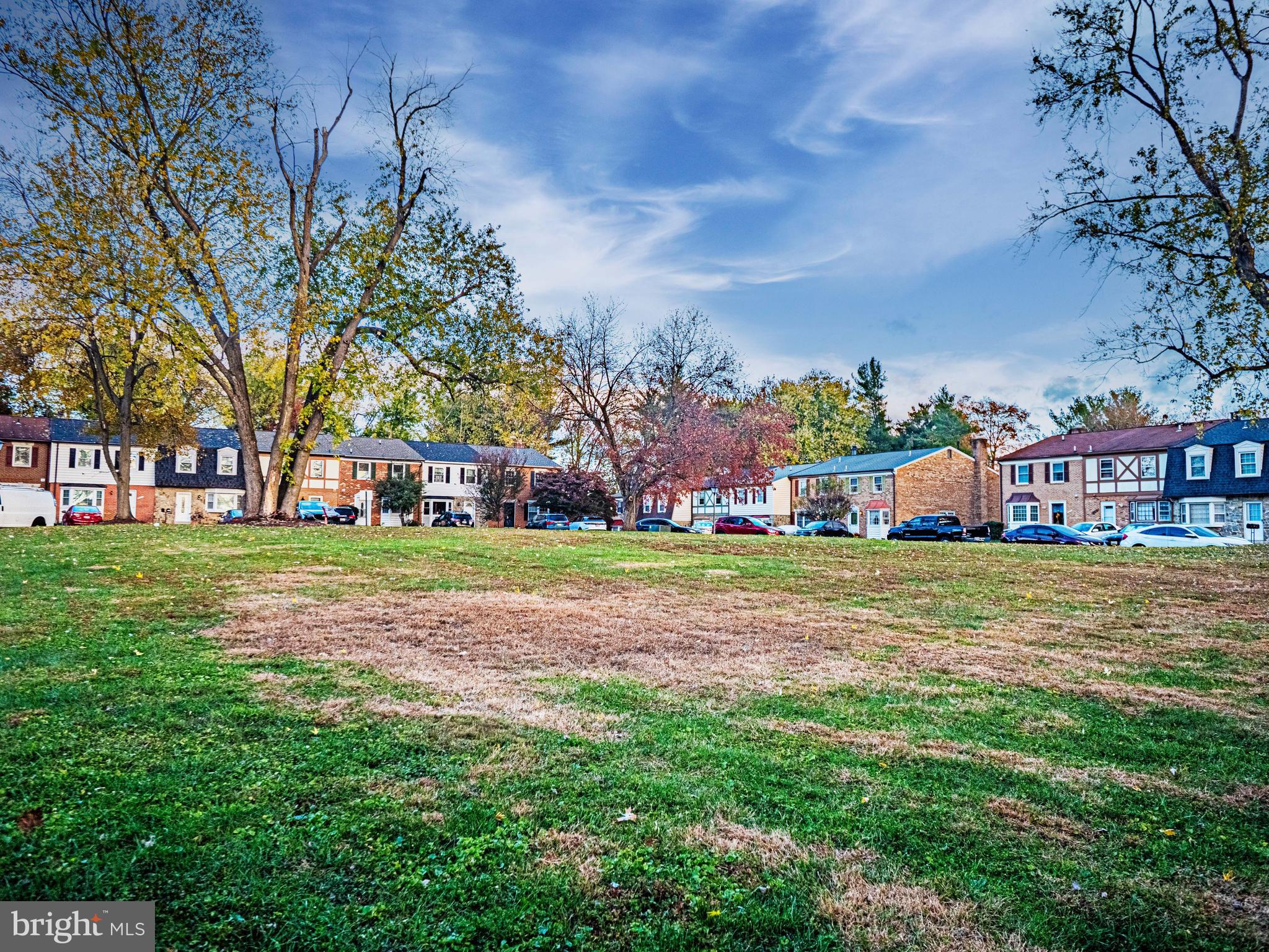 9610 Kanfer Court Gaithersburg, MD 20886 - Photo 41 of 41 a front view of building with yard