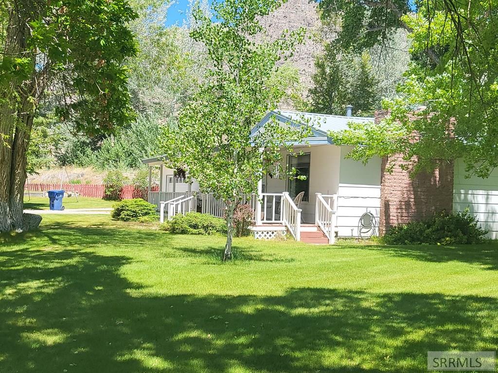 560 North Front Street Arco, ID 83213 - Photo 3 of 48