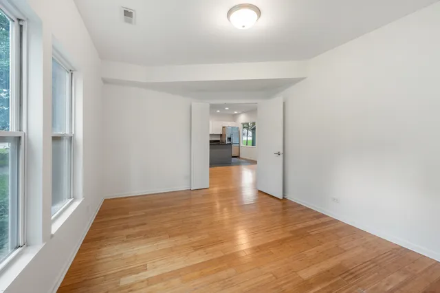 $375,000 | 277 Church Street, Crystal Lake, IL 60014