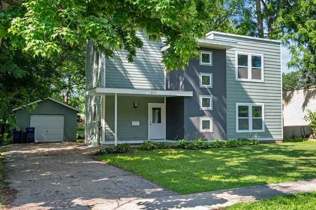 $375,000 | 277 Church Street, Crystal Lake, IL 60014