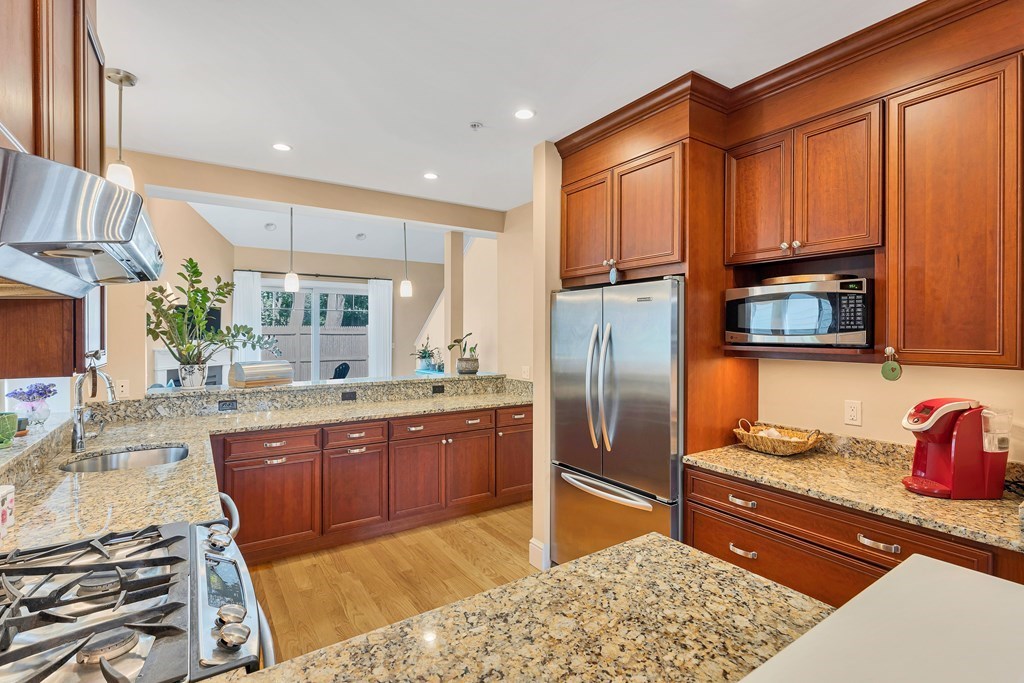 9 Wadsworth Lane, Unit 9 Wayland, MA 01778 - Photo 17 of 34