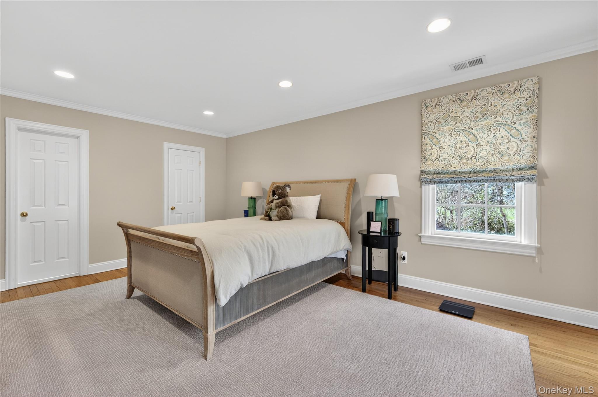 1862 Muttontown Road Syosset, NY 11791 - Photo 22 of 33
