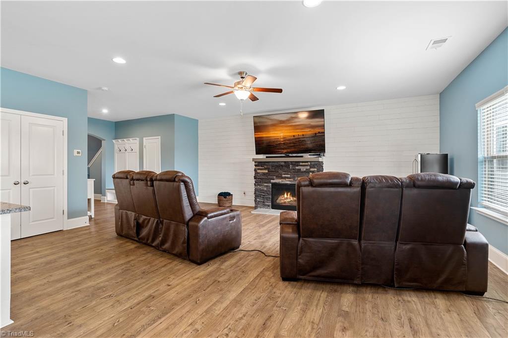21008 Torrence Chapel Road Cornelius, NC 28031 - Photo 12 of 27 Gallery Image 12