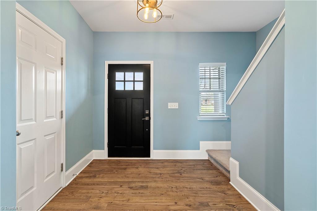 21008 Torrence Chapel Road Cornelius, NC 28031 - Photo 7 of 27 Gallery Image 7