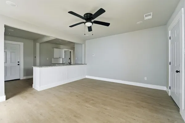 $1,700 | 1511 Southerland Avenue, Dallas, TX 75203