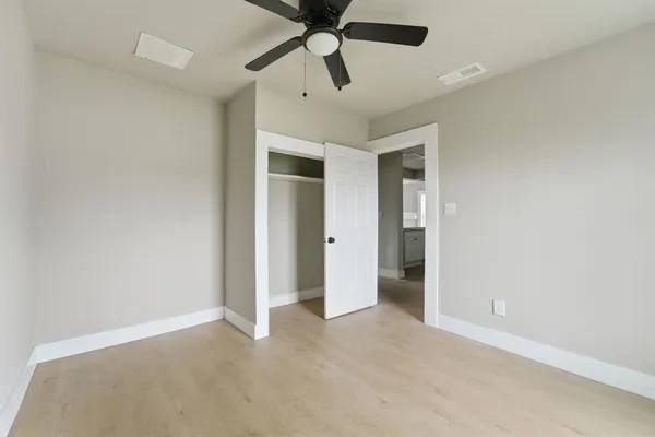 $1,700 | 1511 Southerland Avenue, Dallas, TX 75203