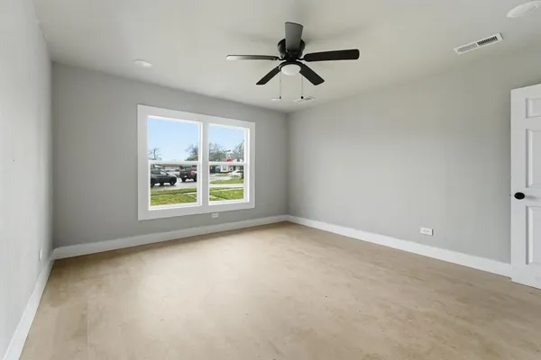 $1,700 | 1511 Southerland Avenue, Dallas, TX 75203
