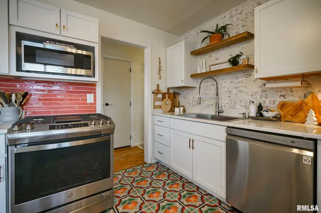 $189,900 | 911 Lauder Avenue, Bartonville, IL 61607