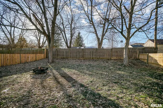 $189,900 | 911 Lauder Avenue, Bartonville, IL 61607