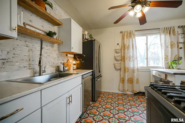 $189,900 | 911 Lauder Avenue, Bartonville, IL 61607