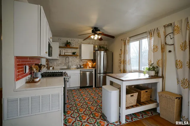 $189,900 | 911 Lauder Avenue, Bartonville, IL 61607