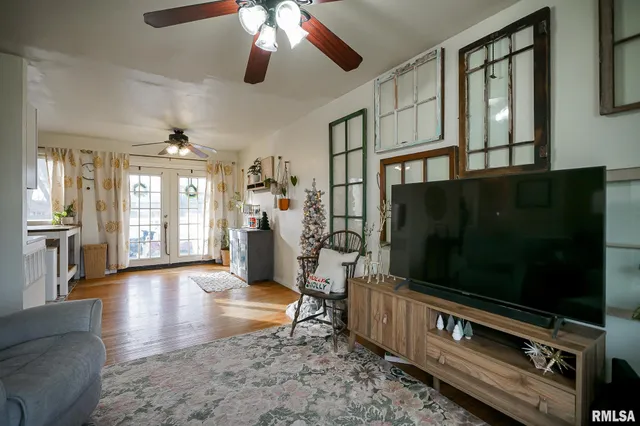 $189,900 | 911 Lauder Avenue, Bartonville, IL 61607