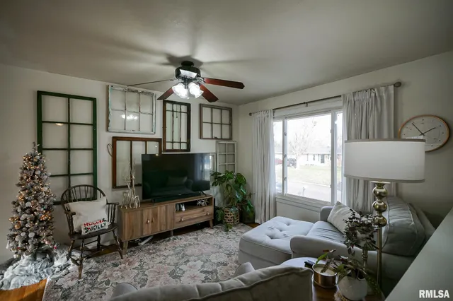 $189,900 | 911 Lauder Avenue, Bartonville, IL 61607