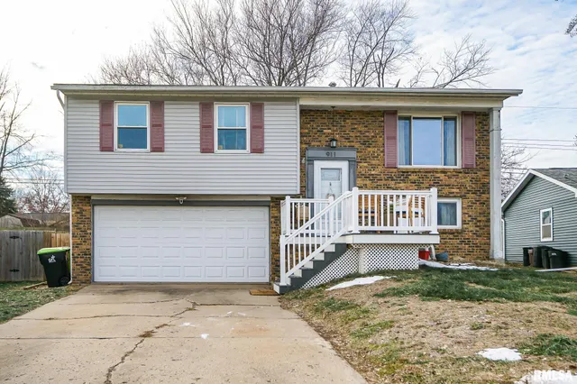 $189,900 | 911 Lauder Avenue, Bartonville, IL 61607