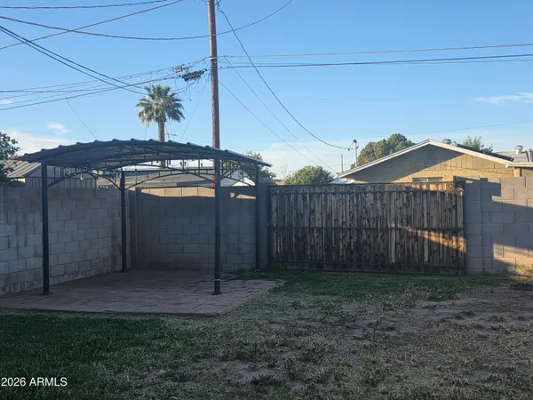 $1,950 | 4950 West Stella Avenue, Glendale, AZ 85301