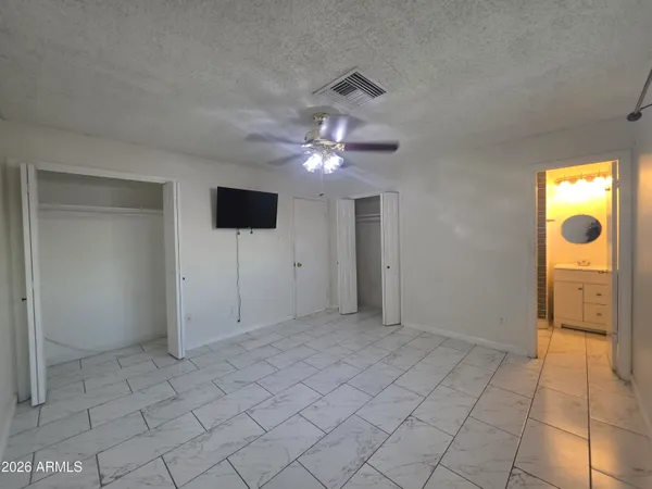 $1,950 | 4950 West Stella Avenue, Glendale, AZ 85301