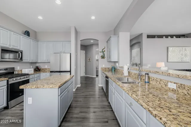 $615,000 | 6816 South Pinehurst Drive, Gilbert, AZ 85298