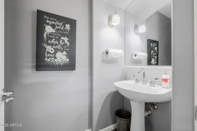 $615,000 | 6816 South Pinehurst Drive, Gilbert, AZ 85298