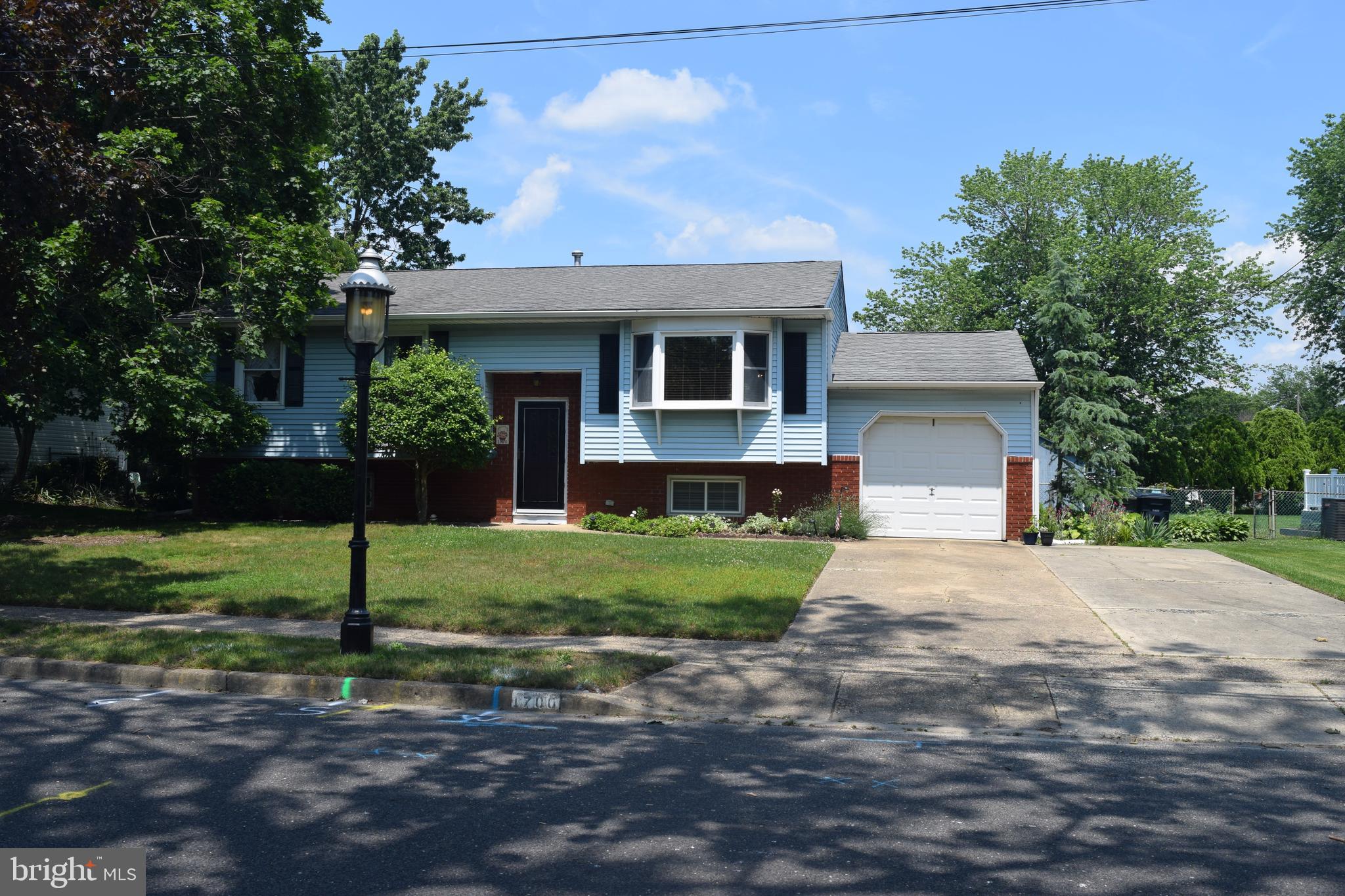 1700 Pin Oak Road Williamstown, NJ 08094 - Photo 2 of 44 Front