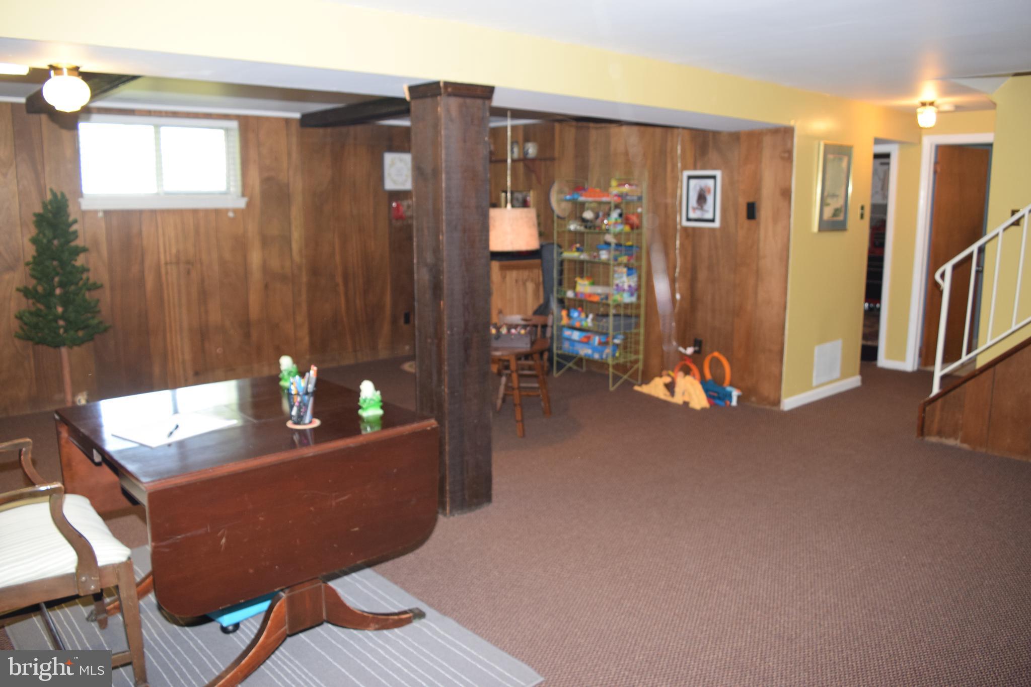 1700 Pin Oak Road Williamstown, NJ 08094 - Photo 24 of 44 Family Room