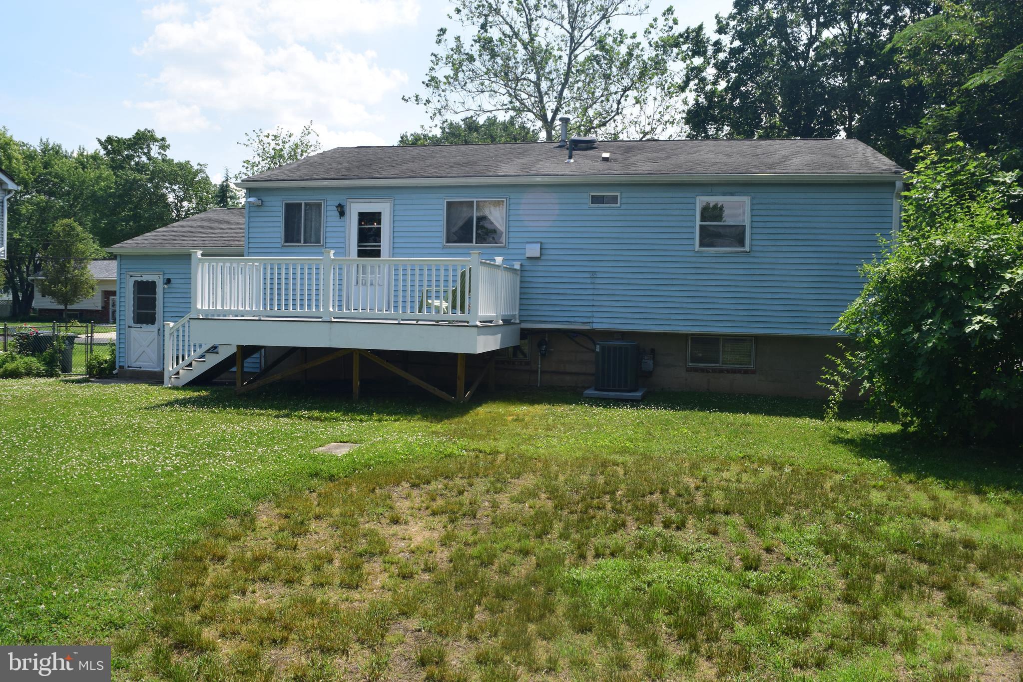 1700 Pin Oak Road Williamstown, NJ 08094 - Photo 44 of 44 Back of House with Deck
