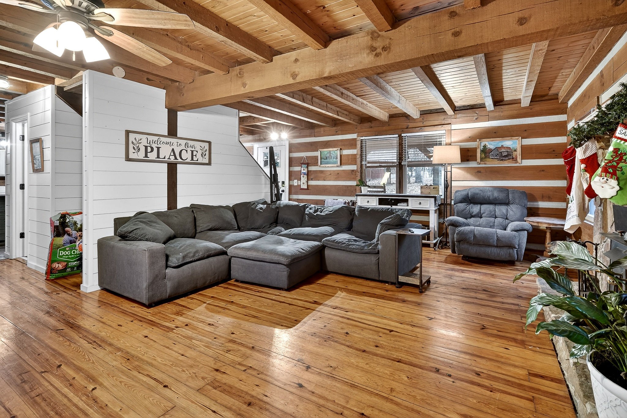 1399 Bethany Road McMinnville, TN 37110 - Photo 5 of 36 a living room with furniture and a flat screen tv