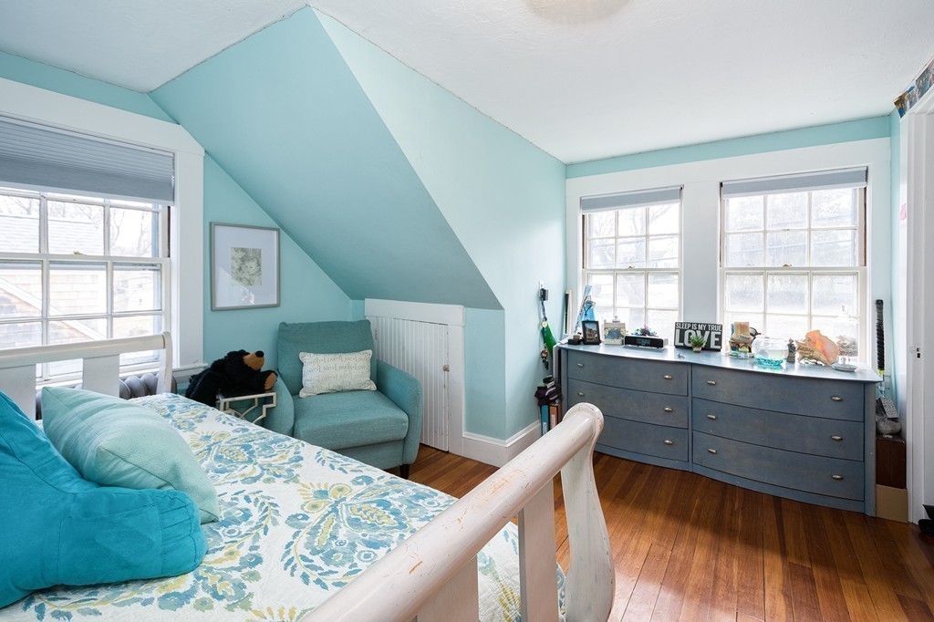 38 First Parish Road Scituate, MA 02066 - Photo 20 of 26 a bed room with furniture and a window