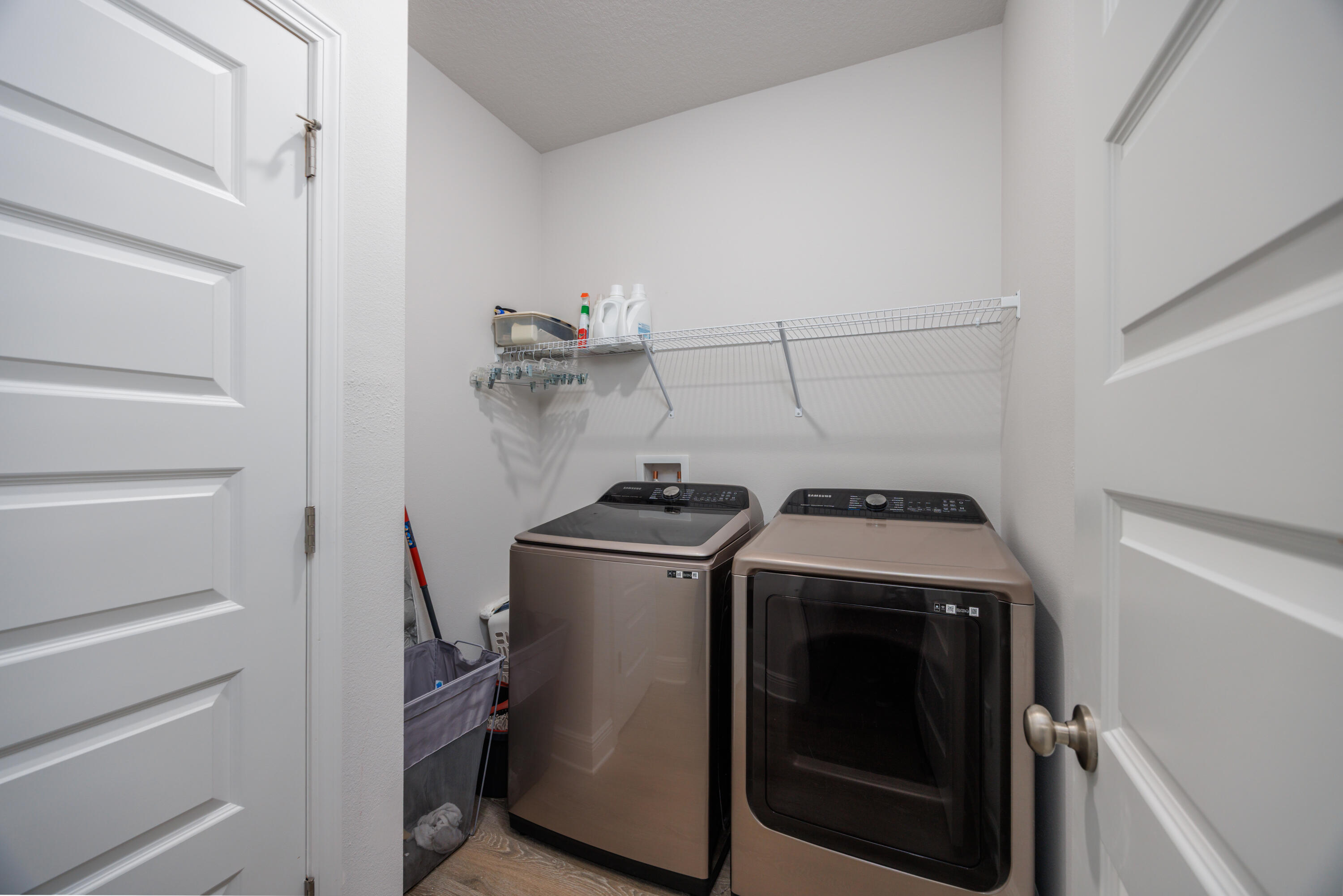 193 Perimeter Place Freeport, FL 32439 - Photo 18 of 43 a utility room with dryer and washer