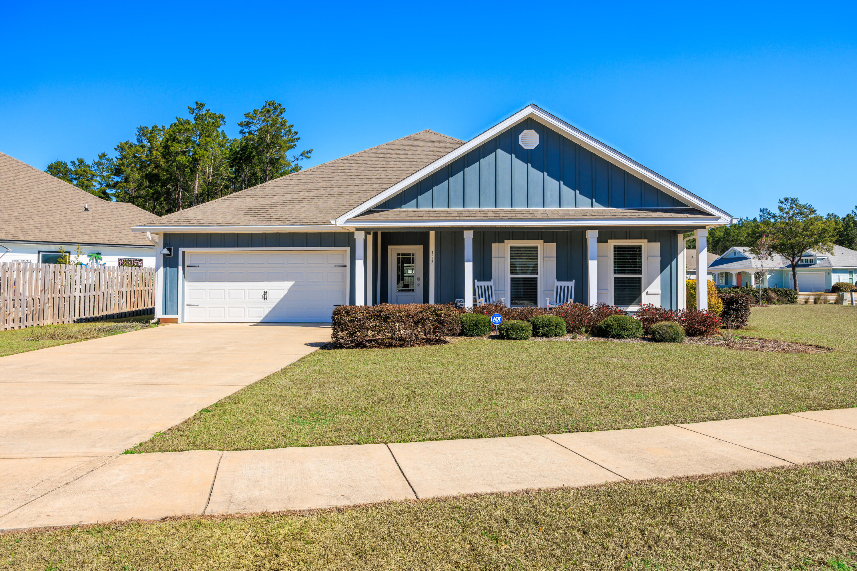 193 Perimeter Place Freeport, FL 32439 - Photo 2 of 43 193 Permiter Place-2