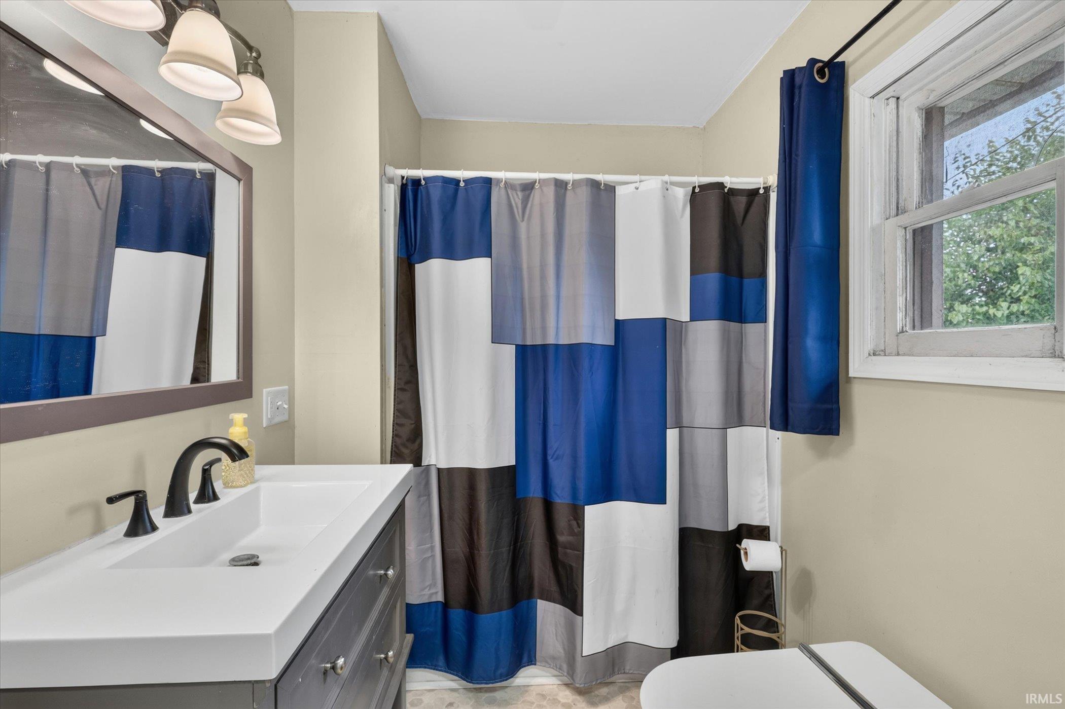 61384 Oak Road South Bend, IN 46614 - Photo 13 of 32 Gallery Image 13