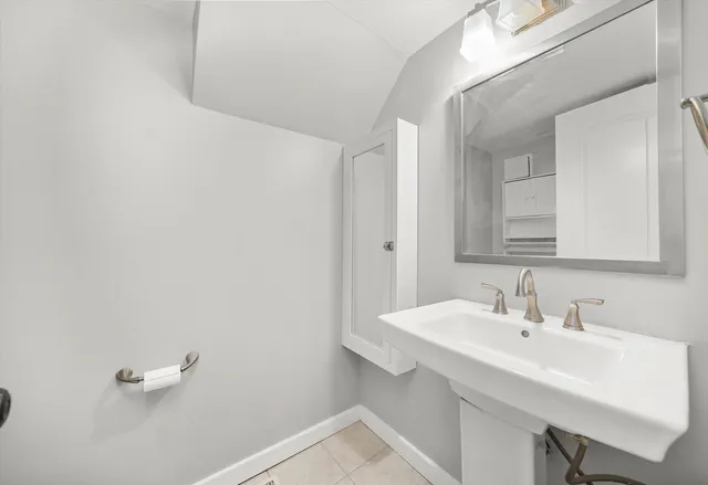 $2,200 | 1033 Glouchester Harbor, Unit 3602, Schaumburg, IL 60193