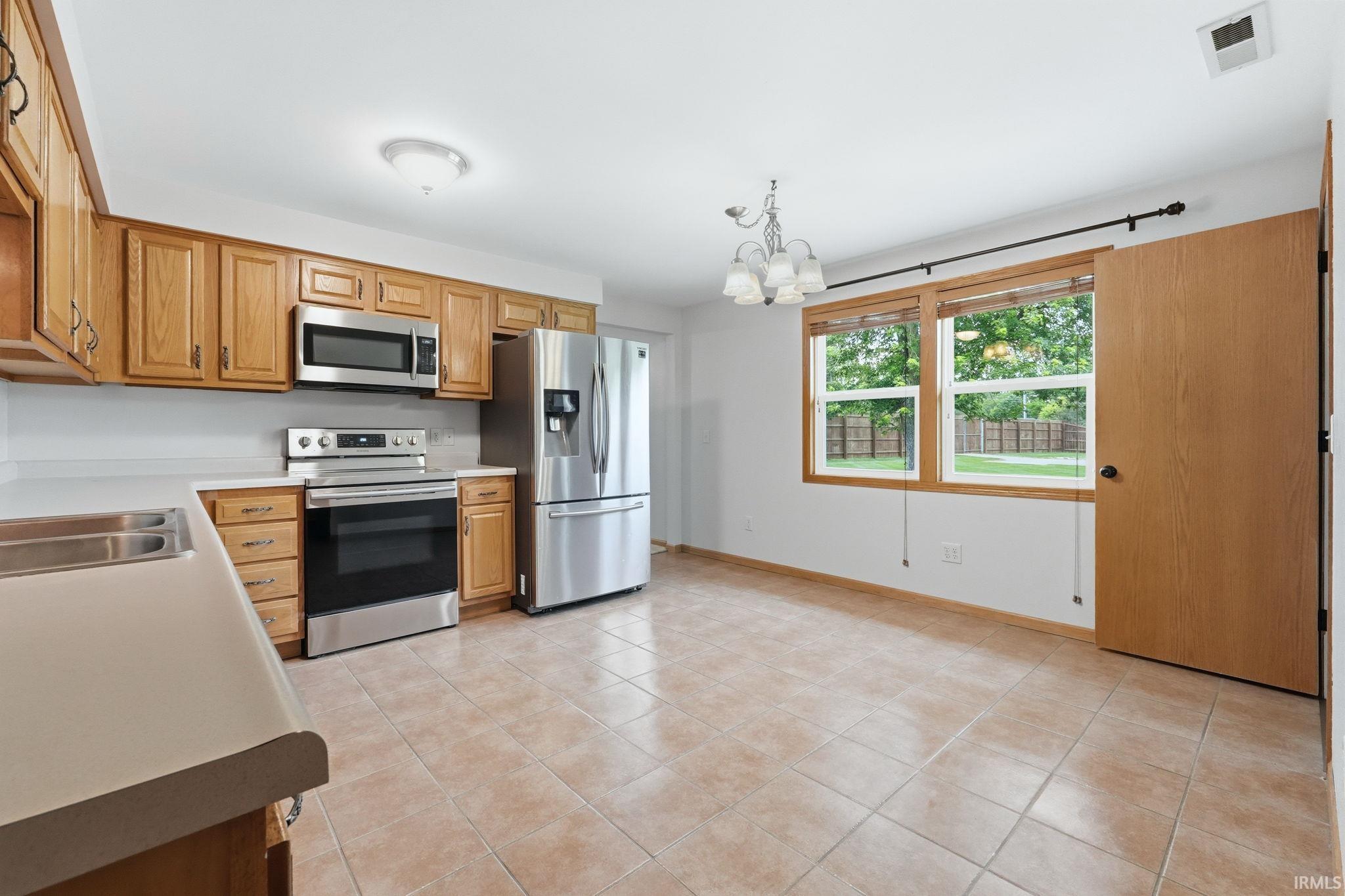 14509 Ridgecrest Drive Leo, IN 46765 - Photo 14 of 38