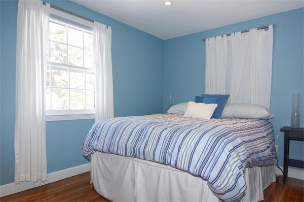 21 Elmwood Road Wellesley, MA 02481 - Photo 19 of 27 a bedroom with a bed and a window