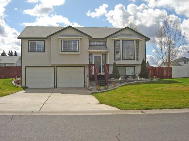 210 East Bridle Trail Road Colbert, WA 99005 - Photo 1 of 9