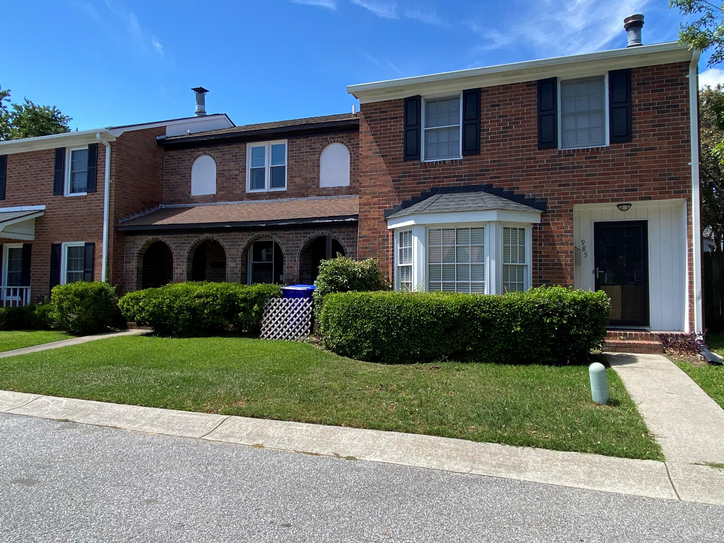 985 Bay Tree Circle, Unit C Mount Pleasant, SC 29464 - Photo 2 of 25