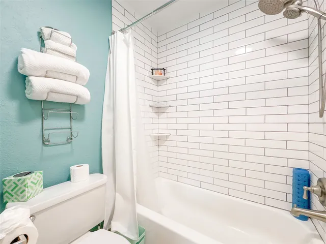 $1,700 | 3506 Cove View Boulevard, Unit 213, Galveston, TX 77554