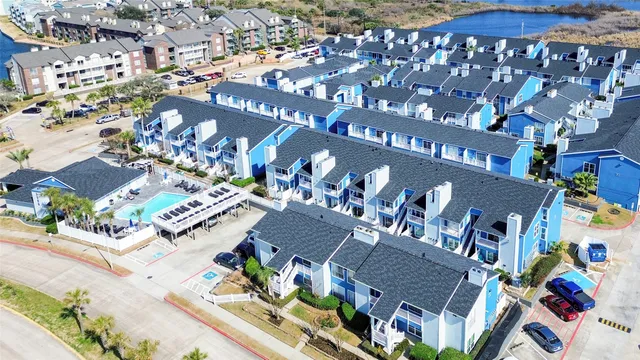 $1,700 | 3506 Cove View Boulevard, Unit 213, Galveston, TX 77554
