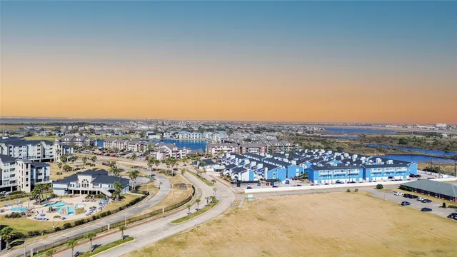 $1,700 | 3506 Cove View Boulevard, Unit 213, Galveston, TX 77554