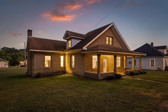 $425,000 | 5720 St Elmo Avenue, Chattanooga, TN 37409