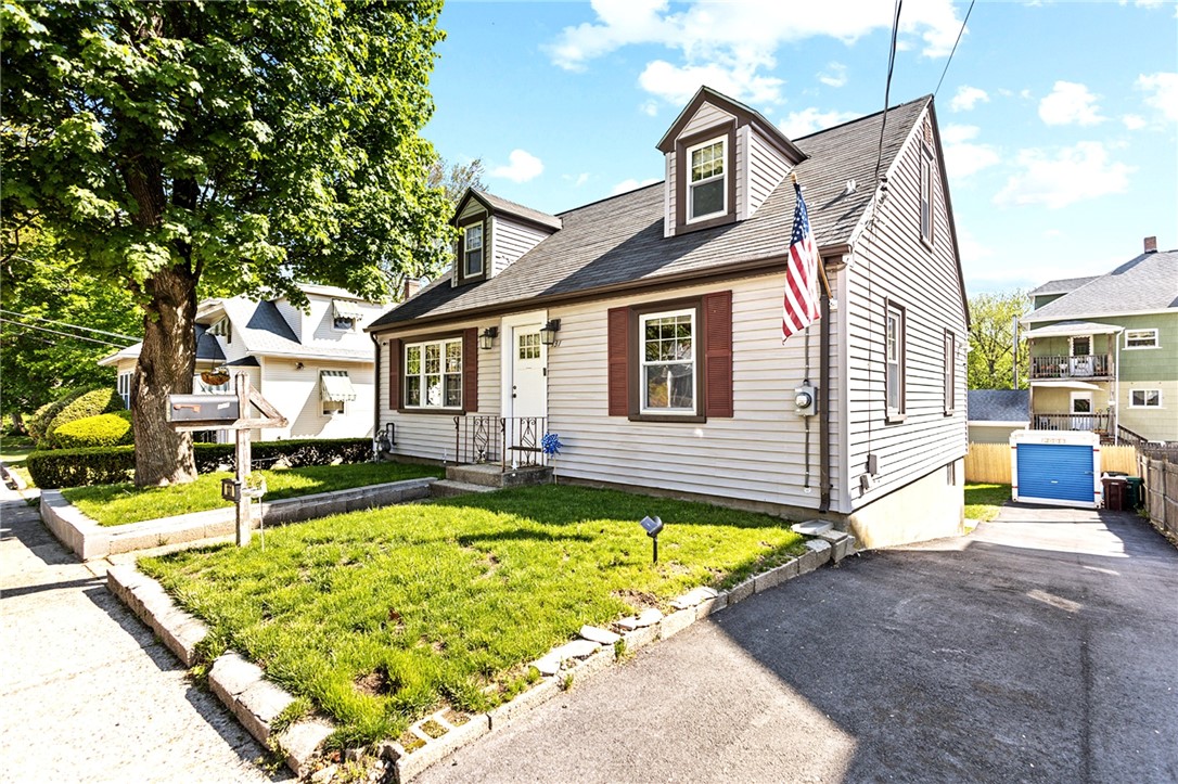 131 Andrews Street Woonsocket, RI 02895 - Photo 2 of 33 Gallery Image 2