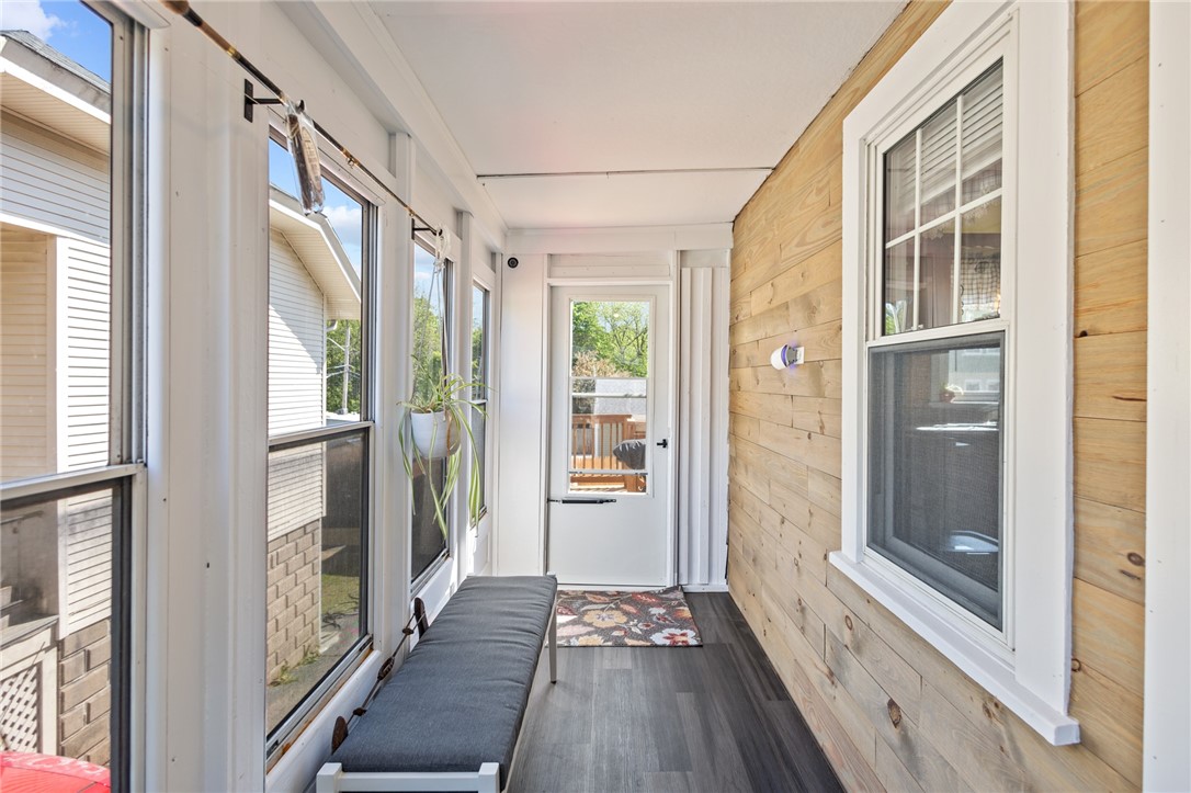 131 Andrews Street Woonsocket, RI 02895 - Photo 4 of 33 Gallery Image 4