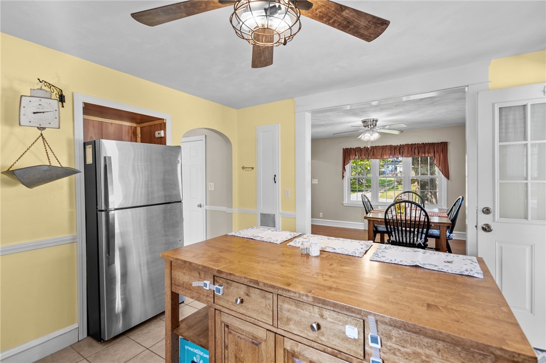 131 Andrews Street Woonsocket, RI 02895 - Photo 7 of 33 Gallery Image 7