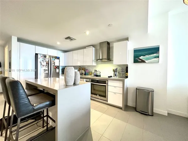 $3,350 | 1600 Northeast 1st Avenue, Unit 3412, Miami, FL 33132