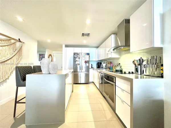 $3,350 | 1600 Northeast 1st Avenue, Unit 3412, Miami, FL 33132