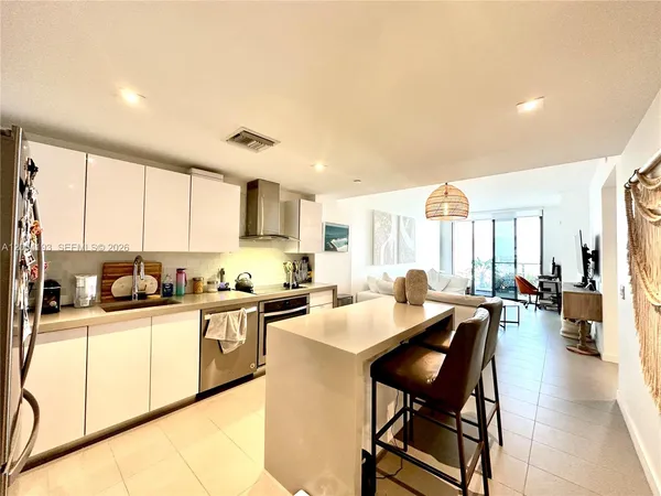 $3,350 | 1600 Northeast 1st Avenue, Unit 3412, Miami, FL 33132
