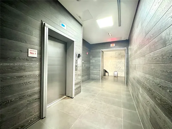 $3,350 | 1600 Northeast 1st Avenue, Unit 3412, Miami, FL 33132