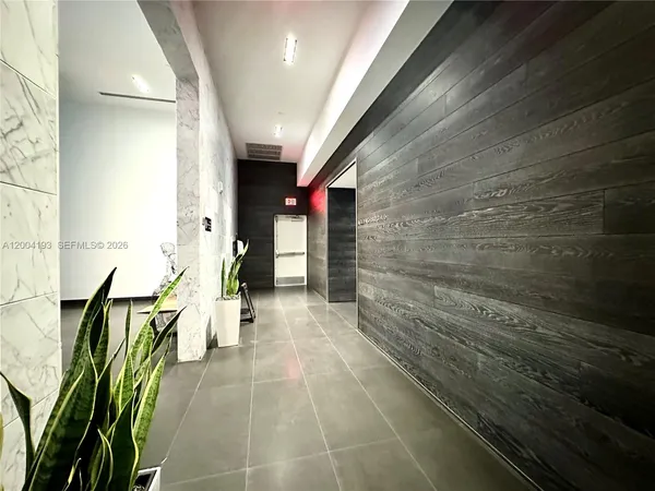 $3,350 | 1600 Northeast 1st Avenue, Unit 3412, Miami, FL 33132